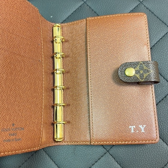 Louis Vuitton Agenda Monogram - Picture 5 of 9